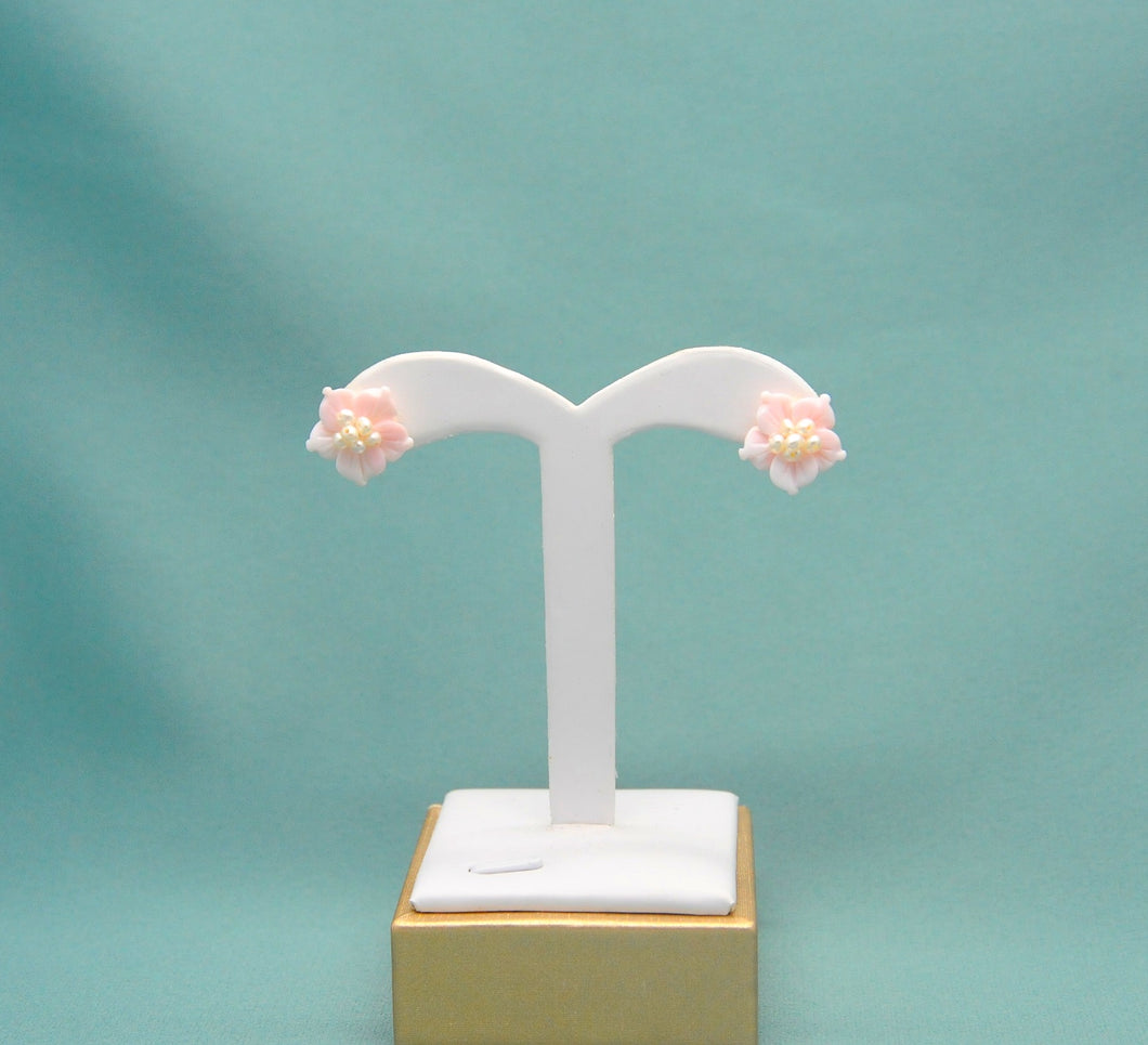 Conch Shell | Freshwater Pearls | PK Col
